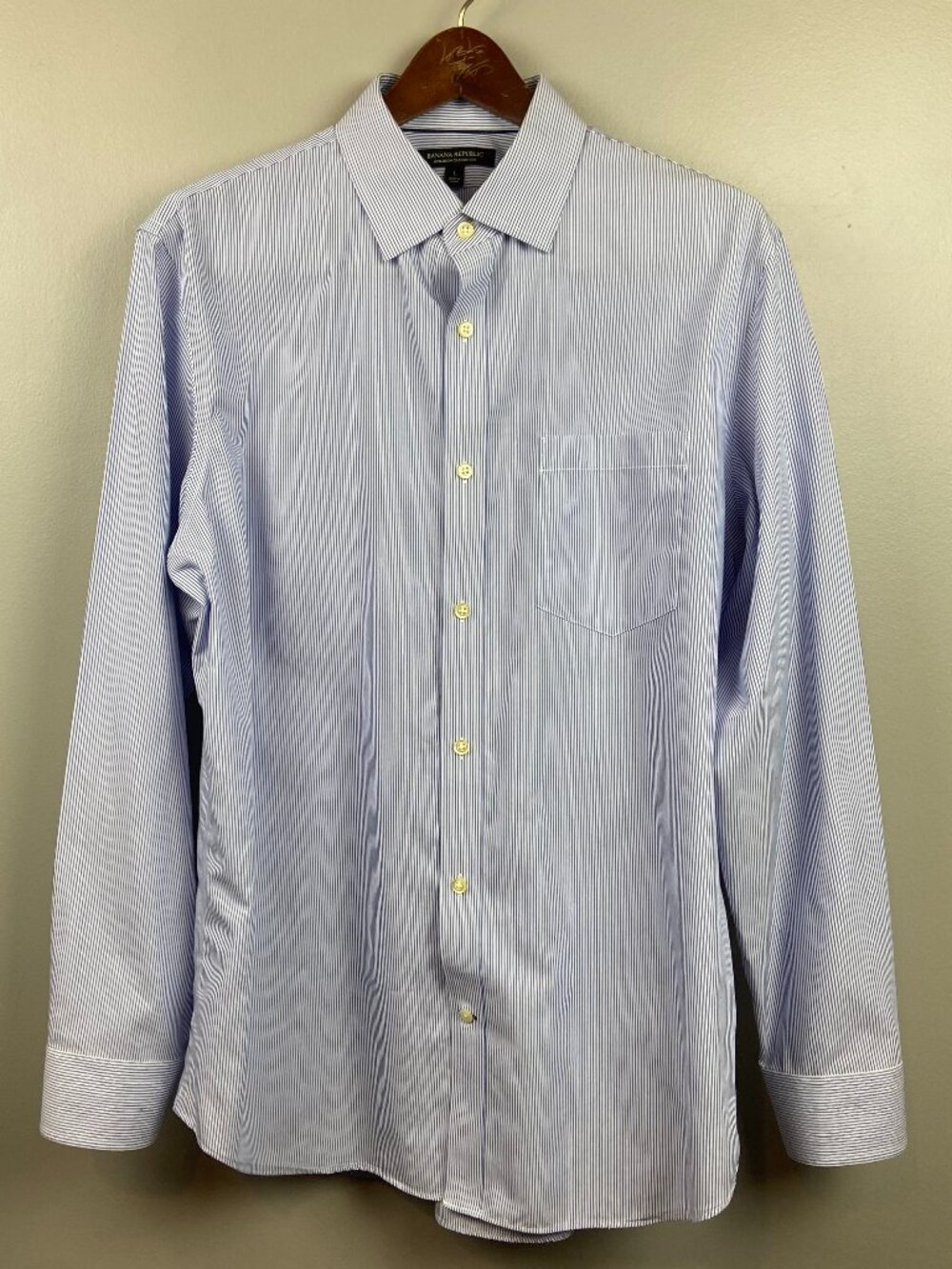 Banana Republic Non-Iron Classic Fit Blue & White Striped Button Up Size Large